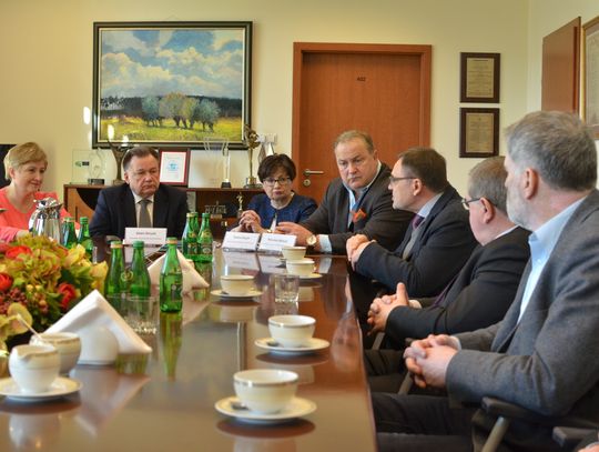 300 tysięcy na naprotechnologię