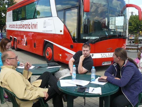 Ambulans do poboru krwi kolejny już raz zawitał do Sochaczewa