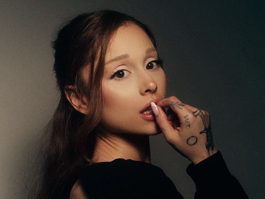 Ariana Grande powraca z nowym albumem „petal”