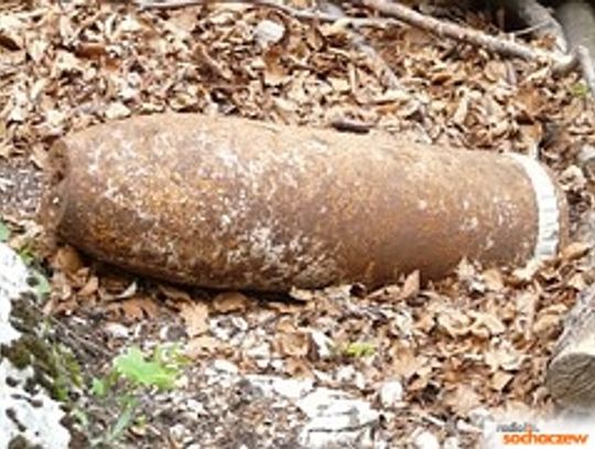 Bomba w bagażniku? I to jaka - lotnicza z II Wojny Światowej.