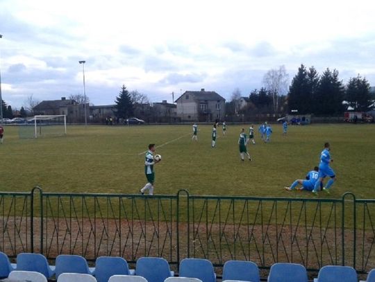 Bzura wygrywa w Raciążu