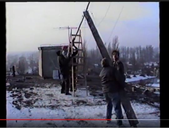[FILM] Stawianie masztu Radia Sochaczew (dawniej Fama Sochaczew) - 30 stycznia 1993 
