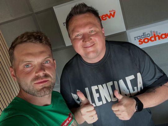 Idzie przez całą Polskę, by pomóc Antkowi w jego walce z chorobą! Marek Kmiotek gościem Radia Sochaczew