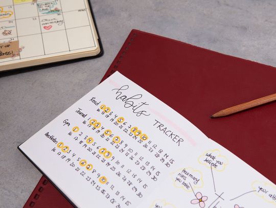 Jak przygotować projekt kalendarza listwowanego krok po kroku?