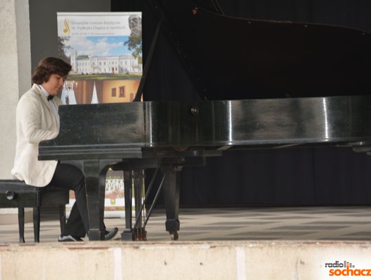 Kolejny plenerowy koncert w Sannikach