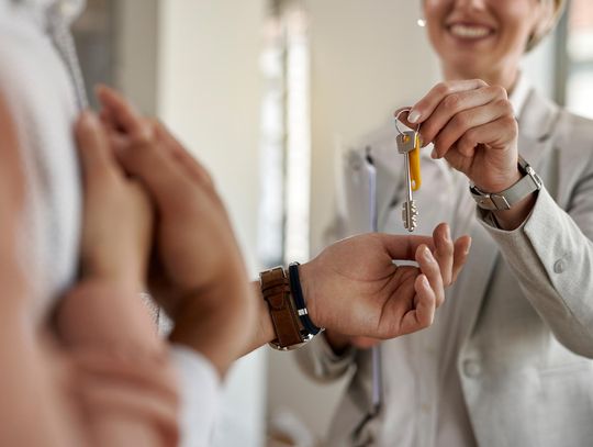 Kompleksowy przewodnik po dostępnych mieszkaniach na sprzedaż w Nowej Woli