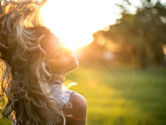 Kosmetyki na łojotokowe zapalenie skóry głowy – jakie są dobre?