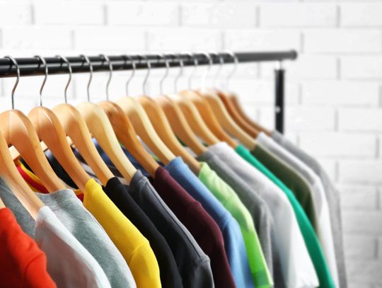 Koszulki z własnym nadrukiem - czy warto mieć je w swojej szafie?