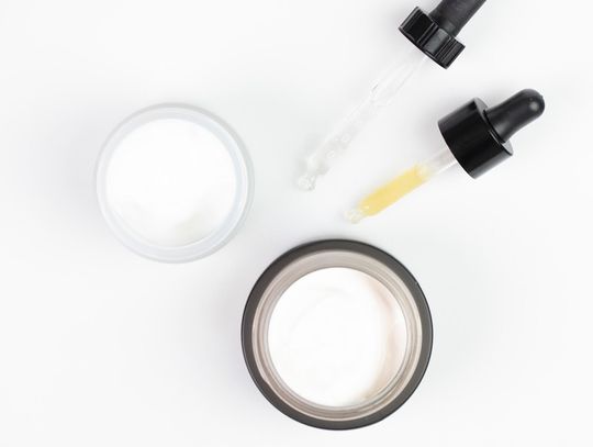 Krem i serum na naczynka - jakie wybrać? Kosmetolog podpowiada