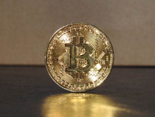 Kryptowaluty, czyli czym jest bitcoin i jak dokładnie działa?