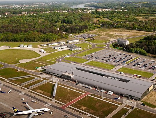 Lotnisko w Modlinie ma szansę na rozwój - 7 dni na Mazowszu