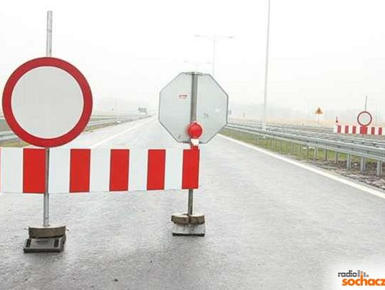 Most gotowy, ale nadal zamknięty