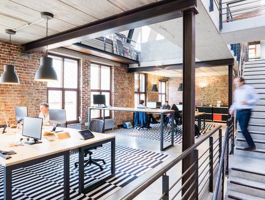 Panele akustyczne do biur – cisza i spokój sprzyjające efektywności. Dowiedz się więcej