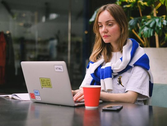 Pierwsze pół roku sklepu internetowego – na co zwrócić uwagę, by nie stracić klientów