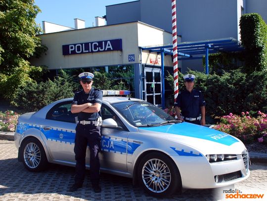 Policja: Poszukiwania trójki dzieci, które zgubiły się w lesie zakończone sukcesem