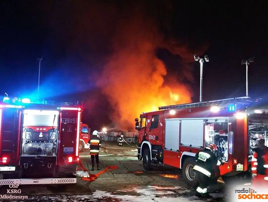 Pożar magazynów w Żdżarowie