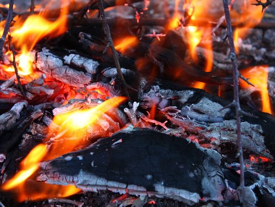 Pożar w miejscowości Przejma, wypadek w Kątach, pożar na poddaszu budynku mieszkalnego w Sochaczewie