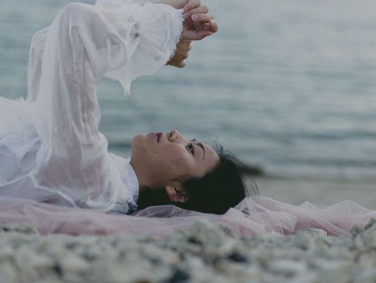 Przezroczystość ma głos – jak Sheer Trend 2.0 wyprowadza koronki na ulice