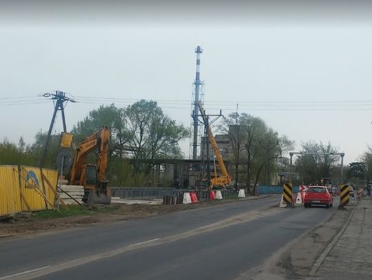 Remont mostu na Pisi przebiega zgodnie z planem