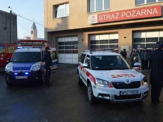 Samochody dla sochaczewskich strażaków i policjantów