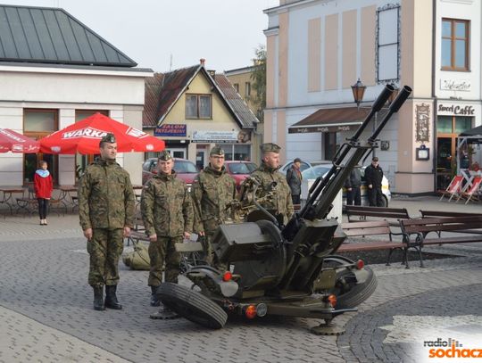 Sochaczew: 3. Warszawska Brygada Rakietowej Obrony Powietrznej świętowała na pl. Kościuszki
