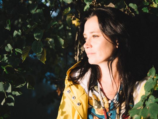 Popowa lekkość, ale i rockowy pazur - to można znaleźć w jej piosenkach