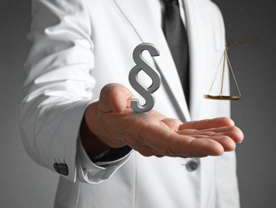 Strategiczna obsługa prawna — od diagnozy ryzyk do skutecznej egzekucji