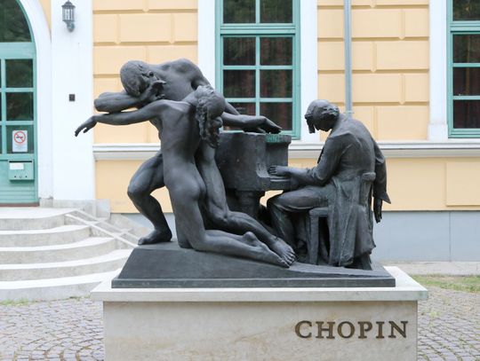 W Sannikach odbędzie się spotkanie z autorami albumu „Pomniki Chopina”