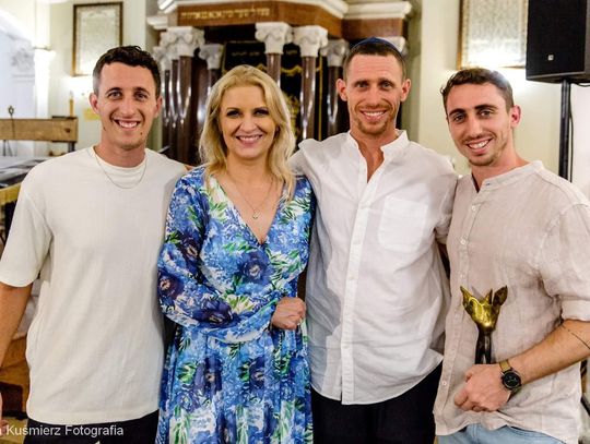 Warszawa Singera zaprasza