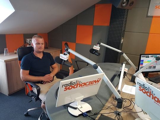 Warto pospacerować z kijkami 