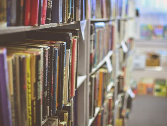 Wiemy jakie książki najczęściej wypożyczali w miejskiej bibliotece mieszkańcy Sochaczewa