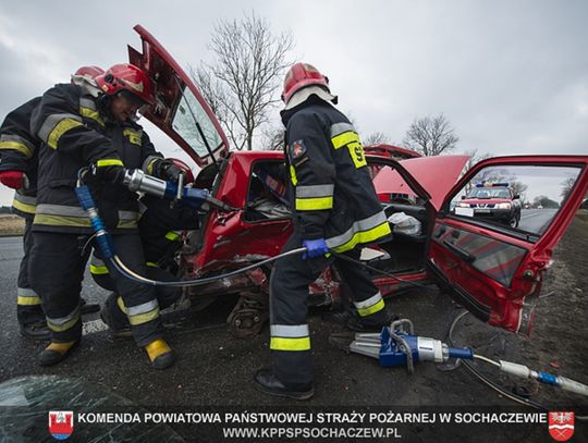 Wypadek drogowy Sochaczew-Wieś: relacja i zdjęcia straży pożarnej