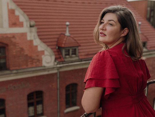 Zuzanna Samulska: „Jeszcze zakwitną mimozy” – o miłości, zaufaniu i drugich szansach