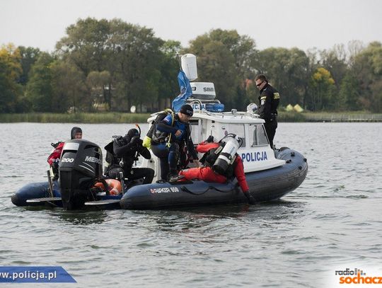 Żyrardowska policja wyłowiła z zalewu zwłoki mężczyzny
