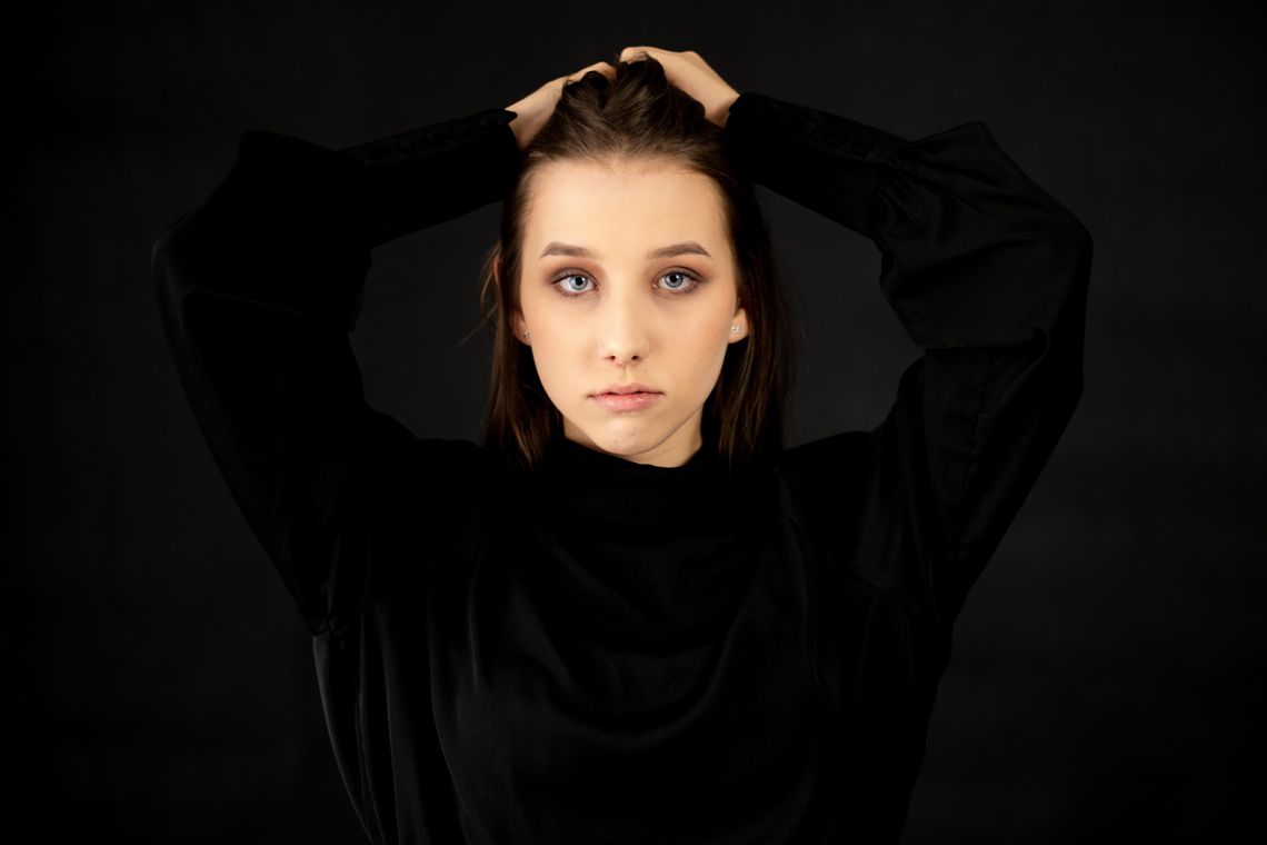 Zadebiutowała po maturze