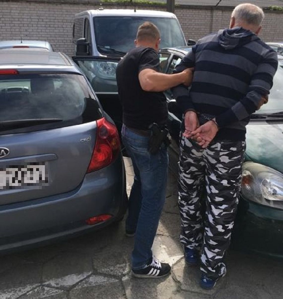 Brutalnie pobił konkubinę - grozi mu 10 lat za kratami Brutalnie pobił konkubinę - grozi mu 10 lat za kratami