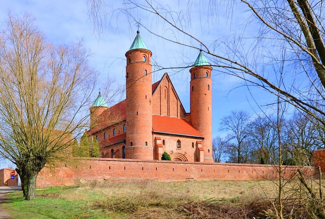Cztery Strony Regionu: Brochów