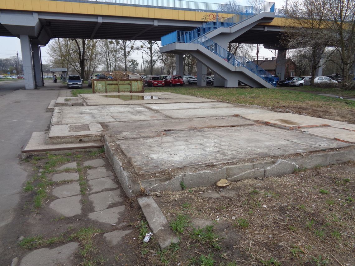 Dworzec PKS w Sochaczewie: rozebrali, wyrzucili, a nas gołych zostawili