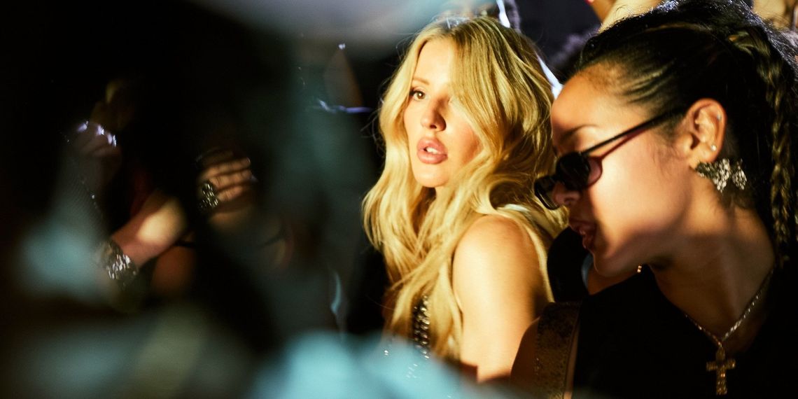 Ellie Goulding sama w świetle klubowych reflektorów. Oto „Ravers” Ellie Goulding sama w świetle klubowych reflektorów. Oto „Ravers”