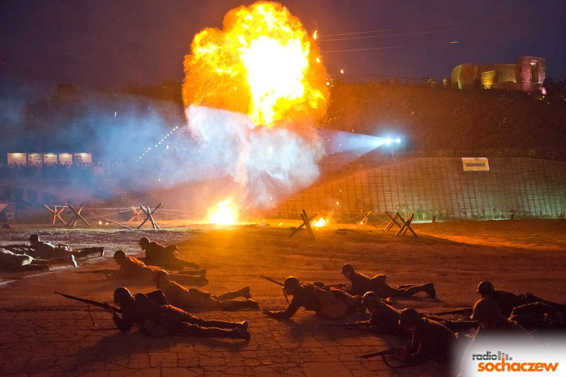 Nocna rekonstrukcja obrony miasta