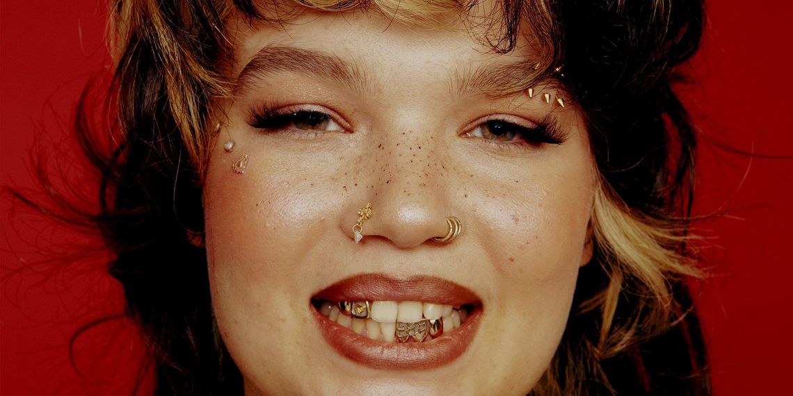 „One Thing” – premierowa piosenka Loli Young