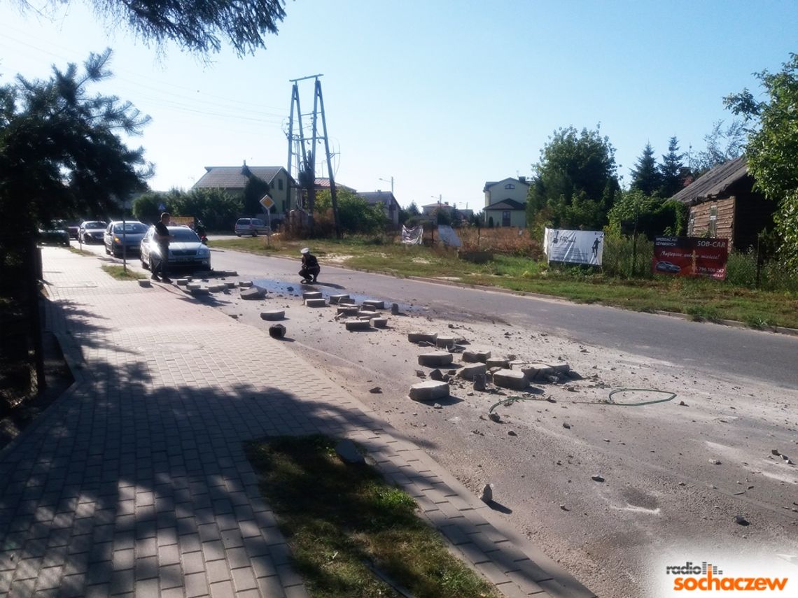 POLICJA: Wypadek na ul. Gawłowskiej w Sochaczewie