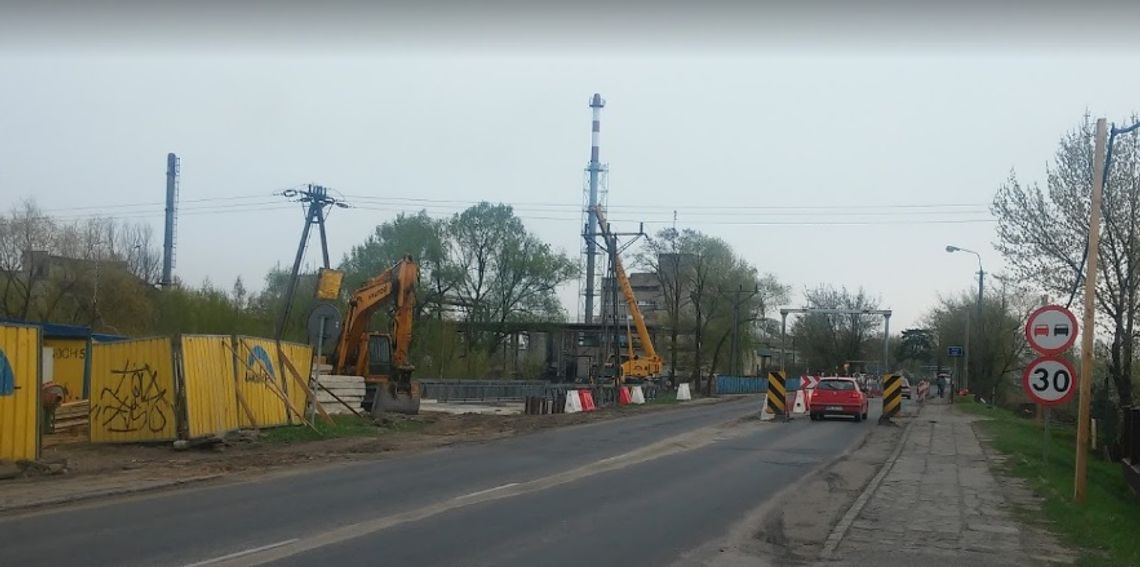 Remont mostu na Pisi przebiega zgodnie z planem