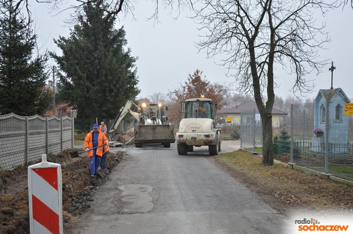 Remonty dróg na terenie gminy Sochaczew kosztują półtora miliona złotych Remonty dróg na terenie gminy Sochaczew kosztują półtora miliona złotych