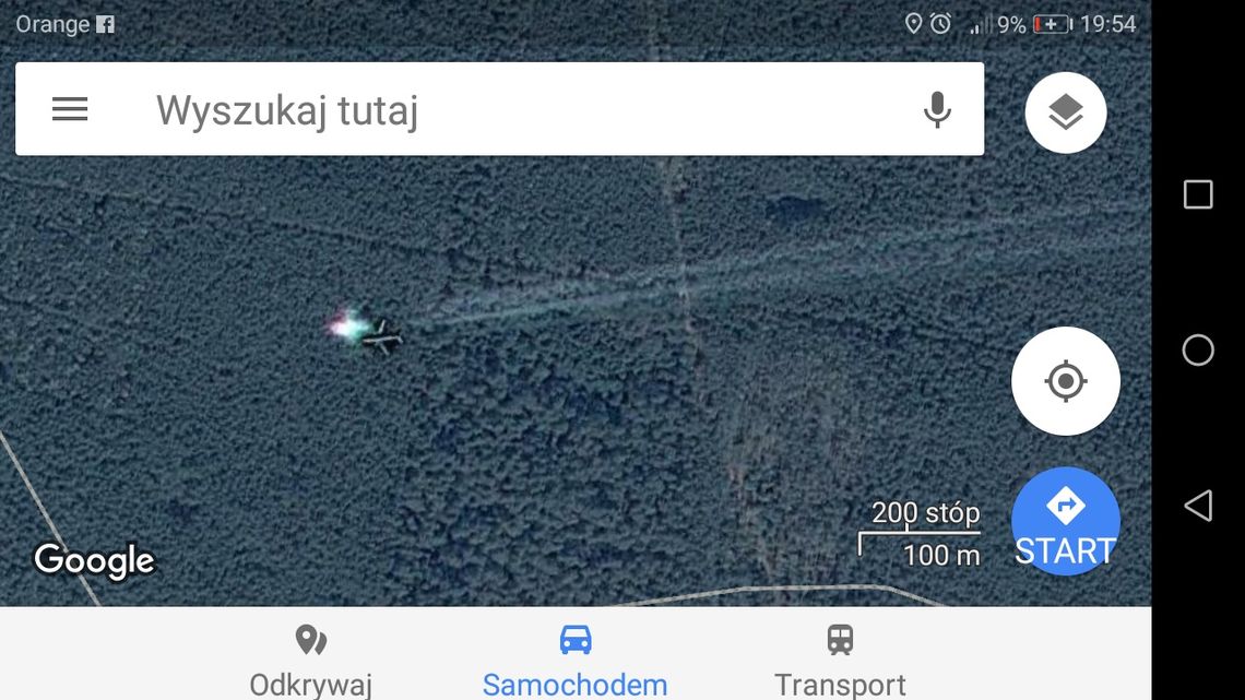 Samolot w Puszczy Kampinoskiej: zagadkowe zdjęcie google