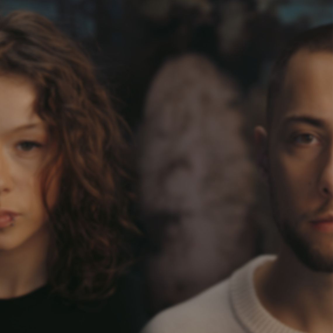 Zuza Jabłońska w nowym singlu „Jak to jest" z gościnnym udziałem Michała Szczygła!