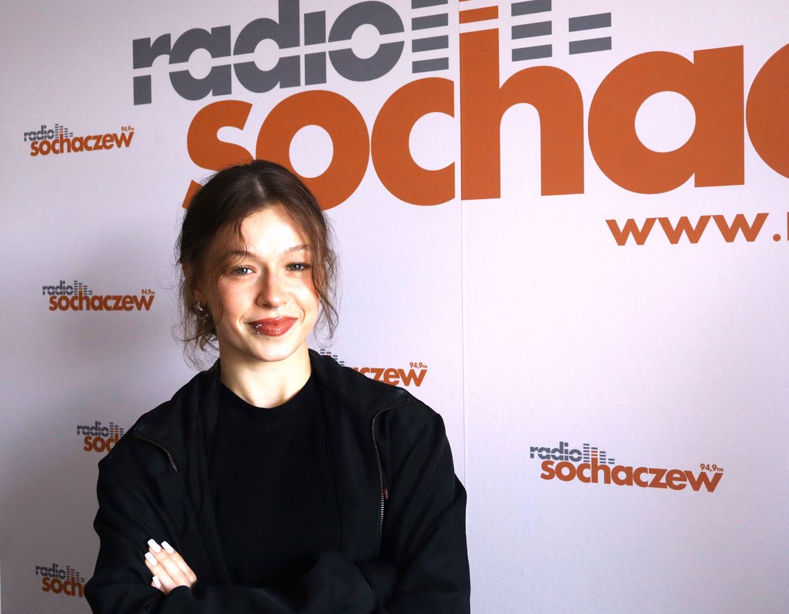 Zuza Jabłońska z utworem "OdFiltruj Rzeczywistość" premierowo w Radiu Sochaczew Zuza Jabłońska z utworem "OdFiltruj Rzeczywistość" premierowo w Radiu Sochaczew