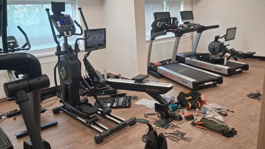 Serwis siłowni,naprawa sprzętu fitness Warszawa Rehabilitacja Konstancin mazowieckie Platformy medyc