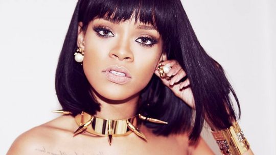 1. Rihanna – Love On The Brain 